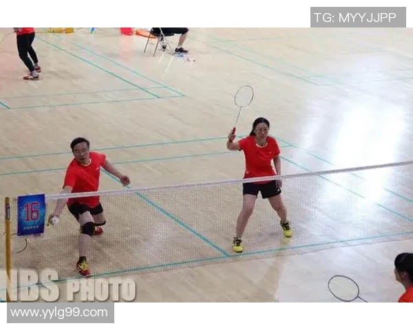 上海羽毛球队在邀请赛中的默契配合与战术执行分析